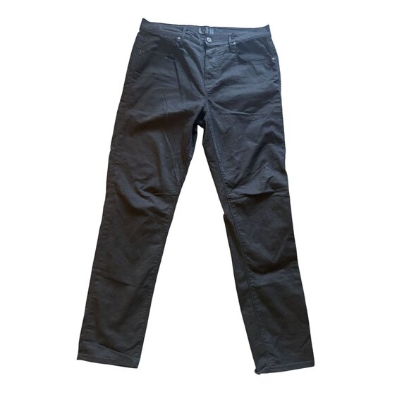 RtA Relaxed Fit Straight Jeans in Black